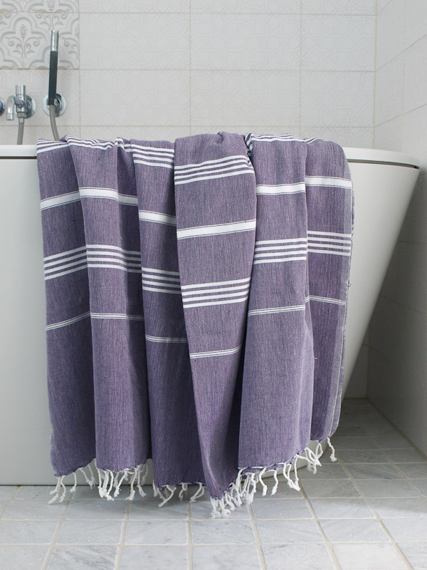 hammam towel dark purple/white